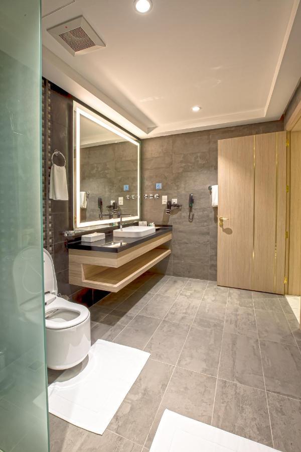 Green Park Hotel Доха Экстерьер фото